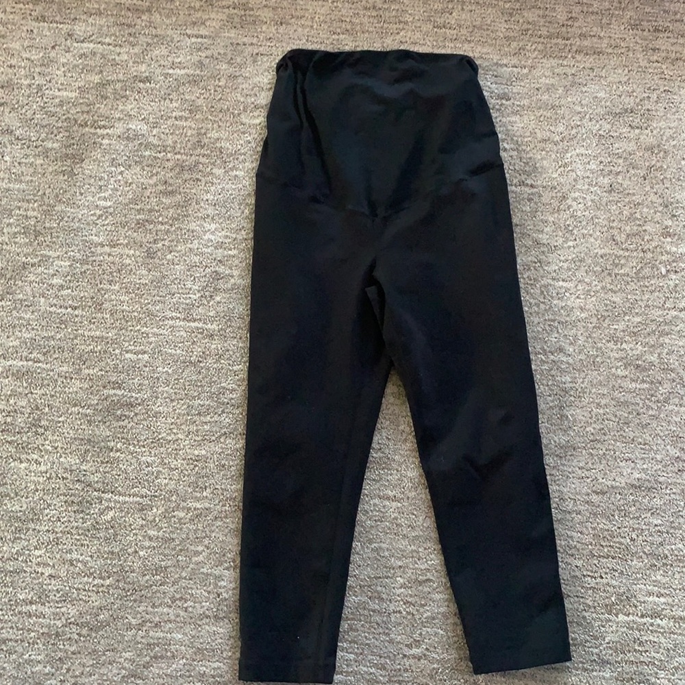 Over the bump maternity workout cropped leggings